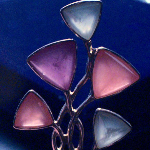 [UNKNOWN] Branching Necklace with Pastel Pyramids - Picture 11 of 14